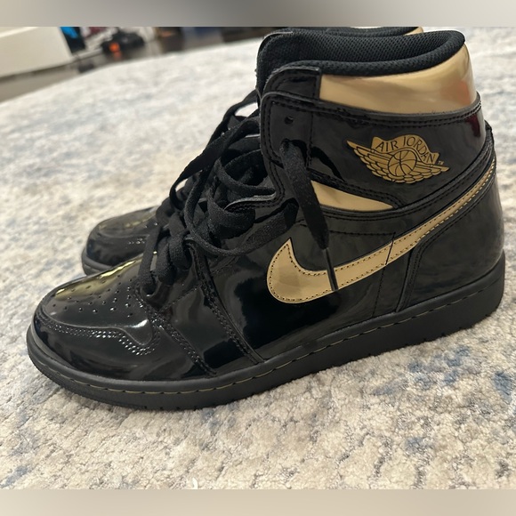 Black and gold patent leather Jordan 1. Worn once great condition. No box - Picture 2 of 5